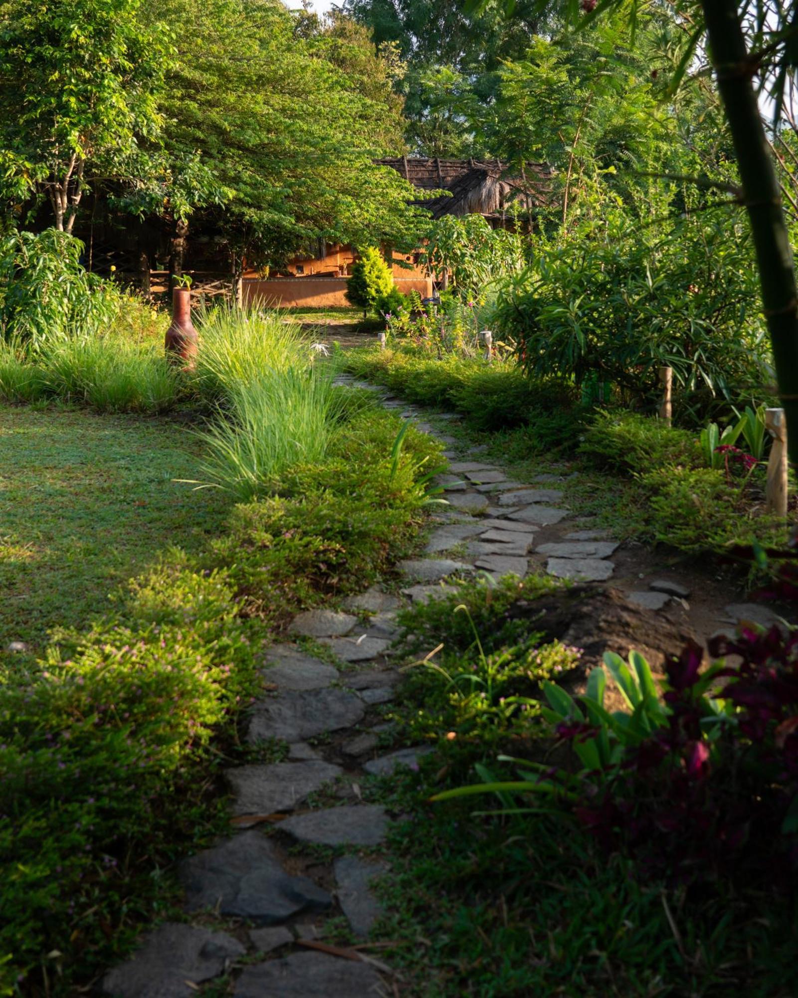 The Mudhouse Marayoor Hotel Munnar Kültér fotó